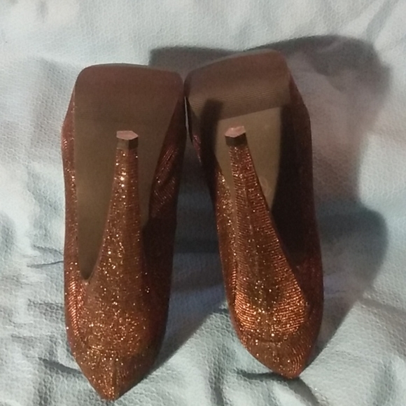 Women's "Just Fabulous" Pumps, Size 7 US - Picture 5 of 8